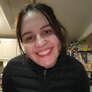 Meet your Posher, Naomi